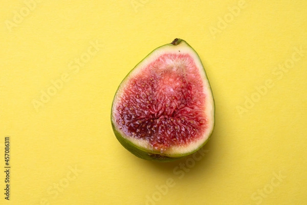 Obraz half figs on yellow background