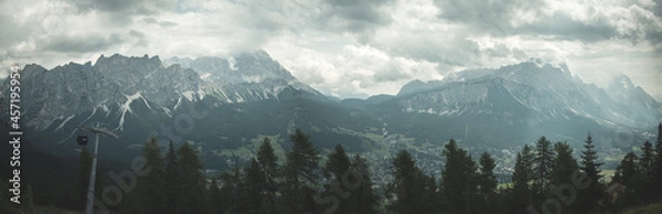 Fototapeta Cortina D'Ampezzo Bellissia Panoramic with the background of the Italian Alps