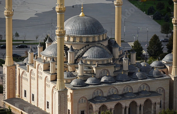 Obraz Main mosque of the Chechen Republic - Akhmad Kadyrov Mosque (officially known as The Heart of Chechnya) in Grozny city
