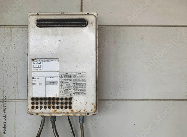 Obraz 経年経過したボイラーの画像