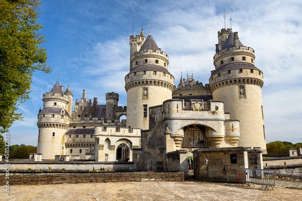 Obraz The famous french castle "Château de Pierrefonds" situated in the commune of Pierrefonds in the Oise department (Picardy) of France.