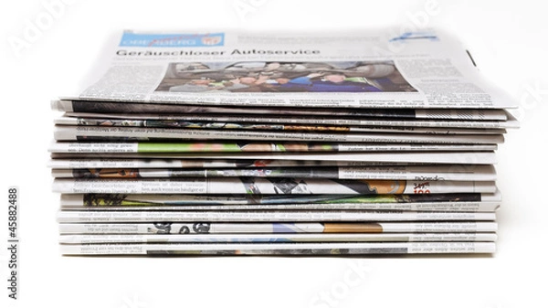 Obraz Ein Stapel alter Zeitungen