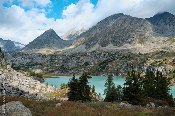 Fototapeta The Darashkol lake in Altai in Siberia
