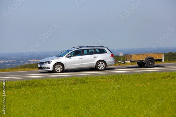 Obraz Samochód z przyczepą