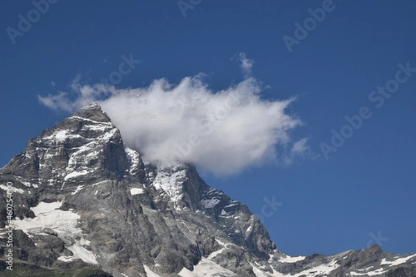 Obraz Cloud covered mountains