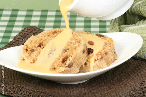 Fototapeta suet pudding and custard