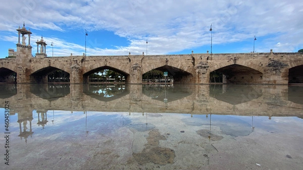 Fototapeta bridge over the river thames