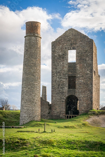 Fototapeta The Cornish engine house and circular chimney at Magpie Mine, Sheldon, a preserved lead mine in the Peak District National Park