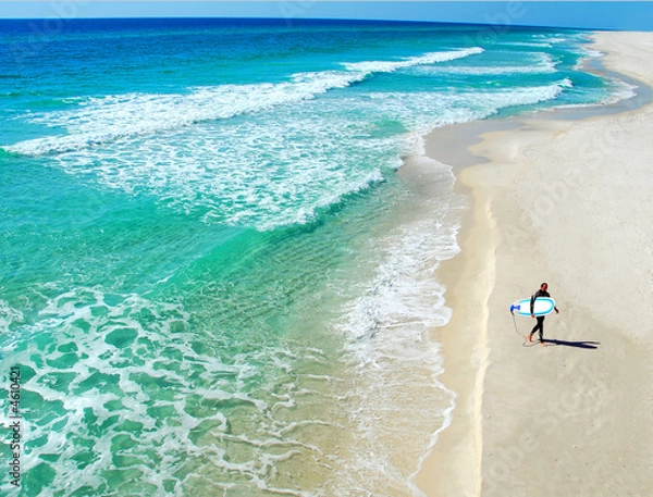 Obraz Lone Surfer on Beautiful Deserted Beach