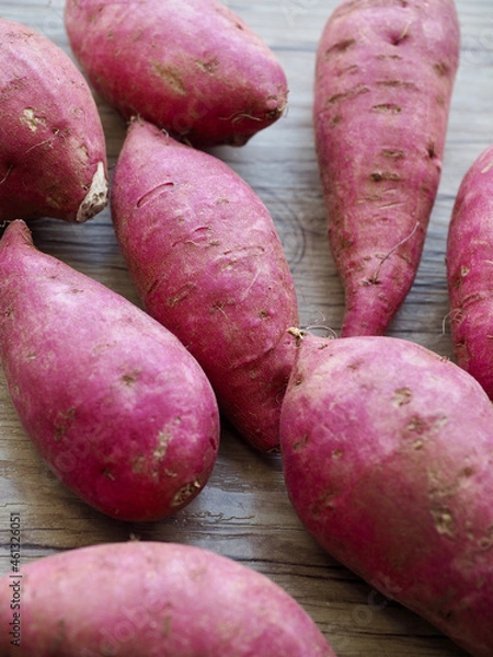 Fototapeta 신선한 유기농 뿌리식물 음식 고구마