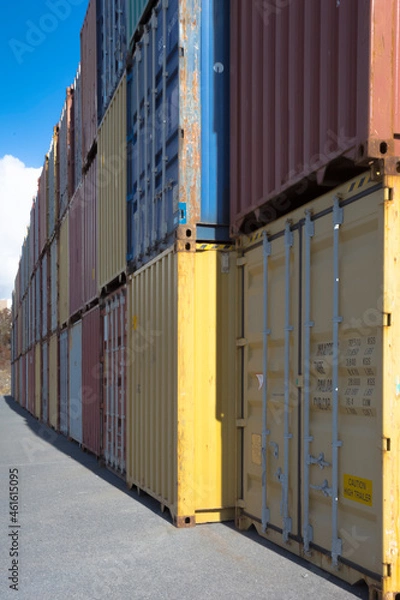 Fototapeta containers