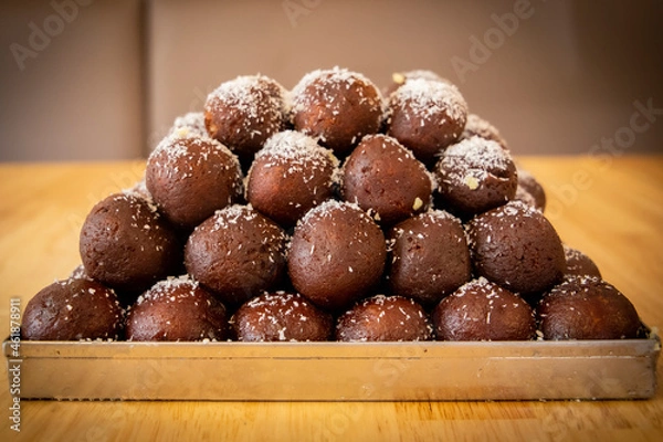 Obraz Exquisite Black Gulab Jamun: Tempting Image of India's Unique Sweet, Perfect for Food Lovers and Dessert Enthusiasts - High-Quality Picture