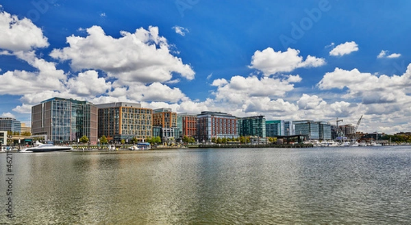 Obraz Fisherman's Wharf in Washington DC Skyline View