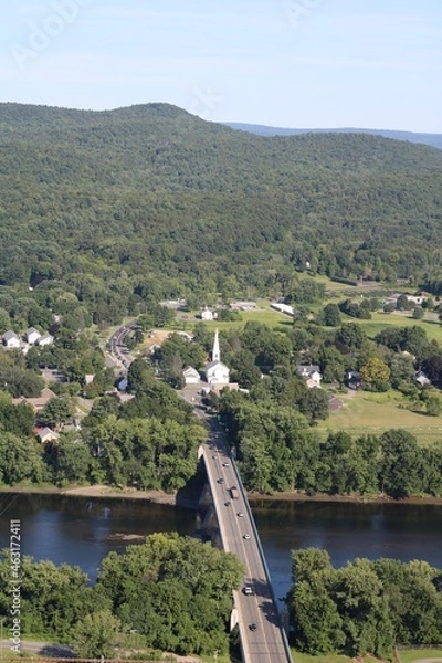 Obraz mountain view town river bridge
