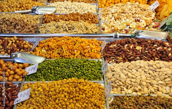 Obraz almonds and pistachios