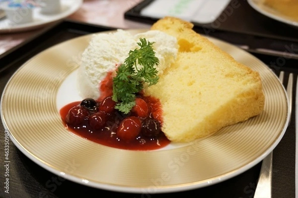 Obraz 豪華なシフォンケーキ