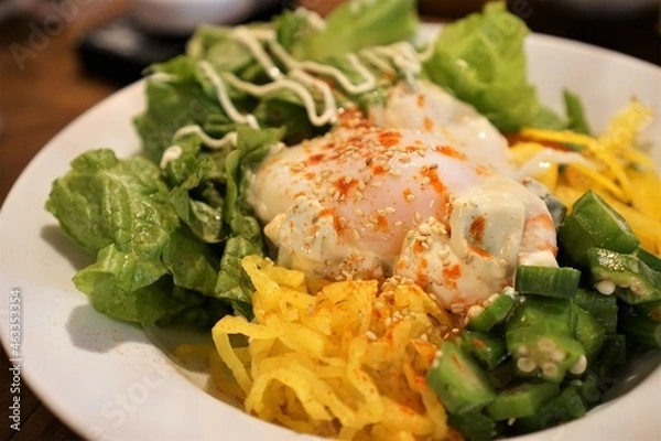 Obraz 温玉たくあんねばねばサラダ