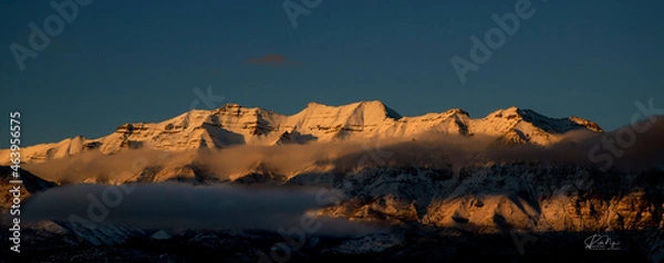 Fototapeta sunrise over mountains
Mt. Timpanogos sunset
Snow on Timp
Winter on Timpanogos
Utah sunset