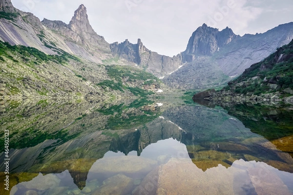 Fototapeta Lake of Mountain Spirits and a beautiful mountain range in the Ergaki Natural Park