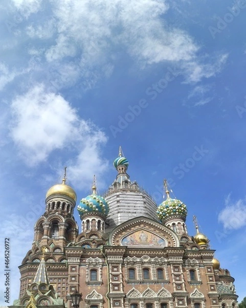 Fototapeta Saved on blood, in the city of St. Petersburg. The temple was built on the banks of the Neva River. One of the most beautiful Orthodox churches.