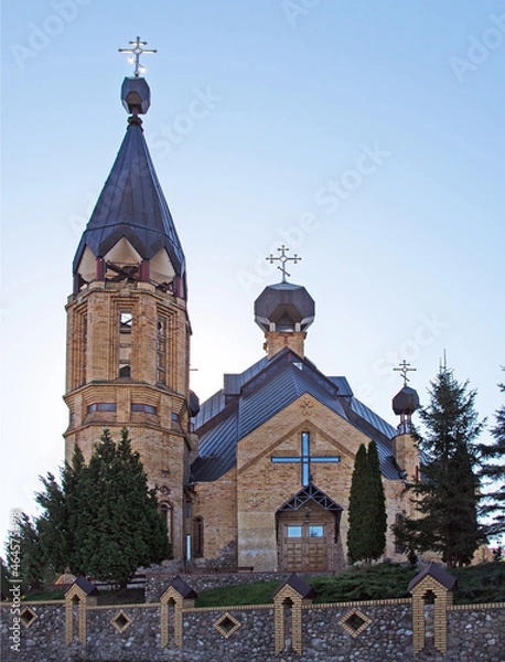 Fototapeta General view and close-up of architectural details of the Orthodox Church of the Resurrection built in the 1990s in the city of Białystok in Podlasie, Poland.
