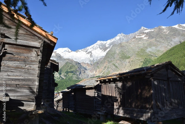 Fototapeta Kornspeicher in Saas-Fee