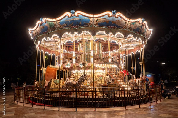 Obraz メリーゴランド（夜のライトアップ）