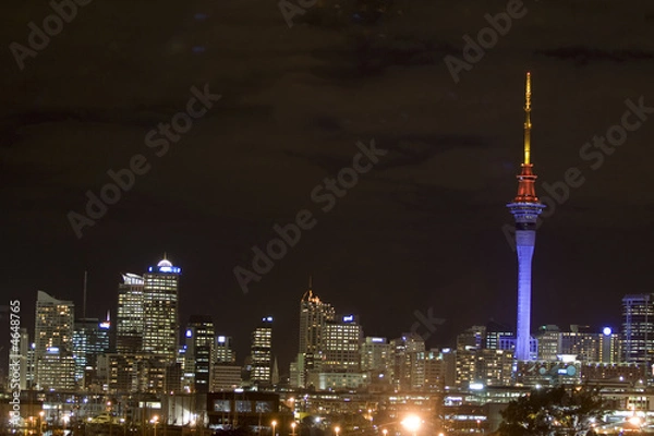 Obraz Auckland Sky Tower at Night with city lights