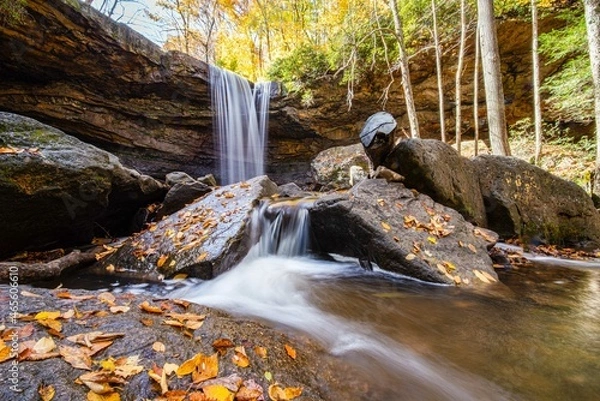 Fototapeta waterfall in autumn