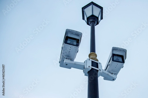 Obraz two surveillance cameras on a lamppost