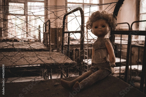 Obraz Abandoned doll on the bed