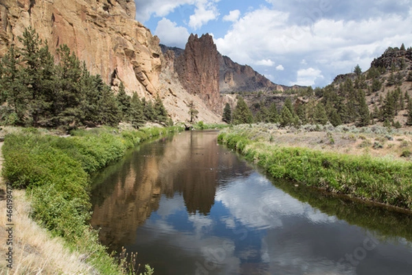 Obraz Smith Rock reflection in the river 
