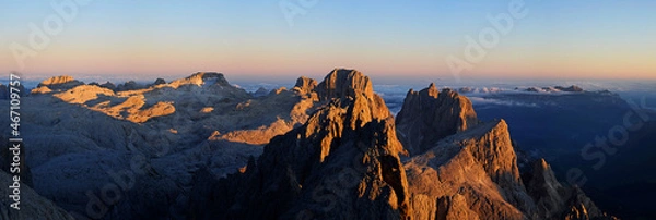 Fototapeta Sunny day on dolomites,  hiking in summer through altopiano della rosetta, panoramic