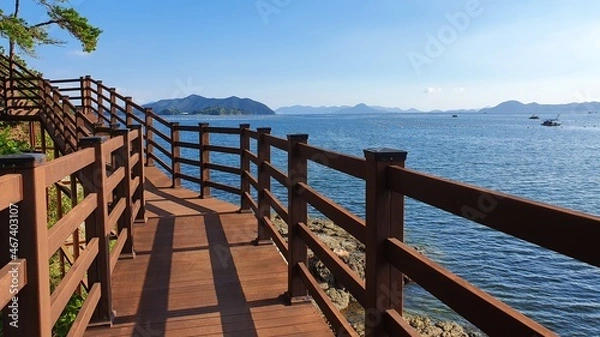 Fototapeta 한국의 남해안 바닷가 산책로 풍경