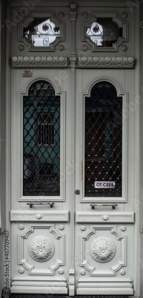 Obraz old door in the town