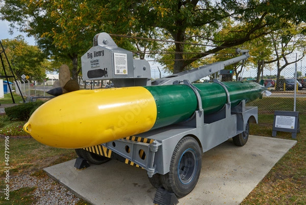 Fototapeta Submarine Memorial (USS Cod) WW II torpedo