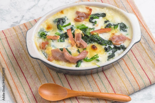 Obraz ハムとホウレン草のグラタン