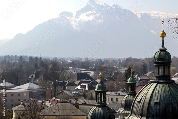 Fototapeta Austria. Spring. Day. Salzburg. View of residential buildings in the Mirabell Palace and Park Ensemble.
