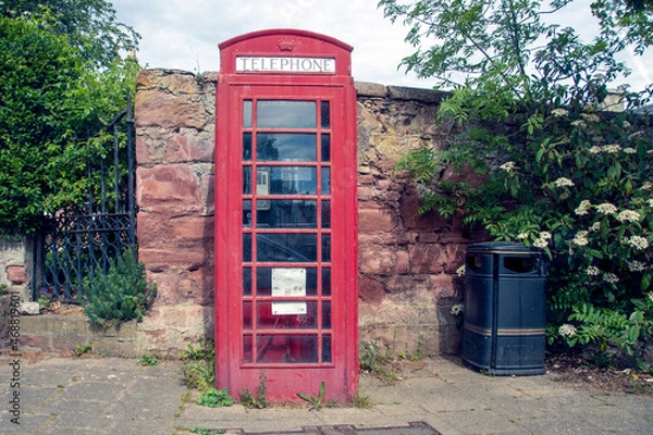 Fototapeta red telephone box