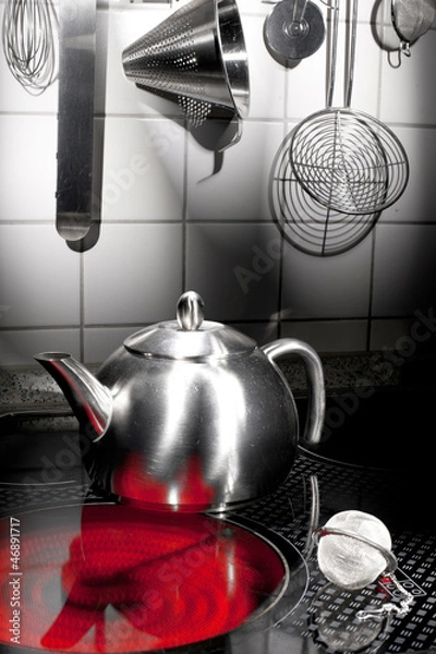 Obraz Teekanne auf Herdplatte