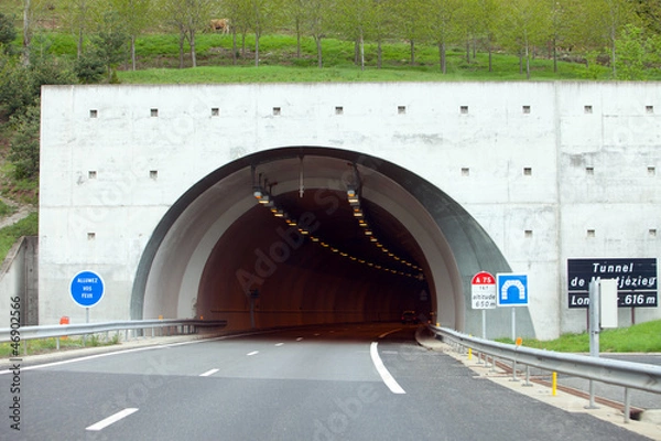 Obraz Montjézieu Tunnel
