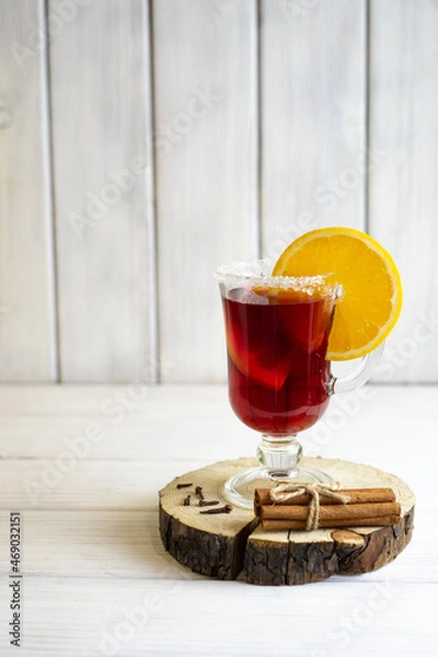 Obraz Glass with mulled wine and spices