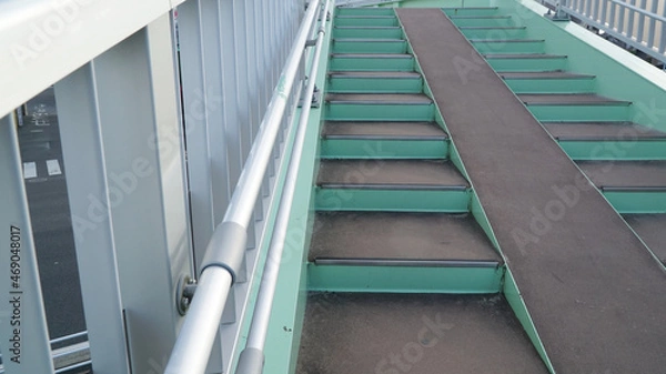 Fototapeta 歩道橋の階段と手すり