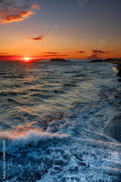 Fototapeta 七里ヶ浜から見た富士山と江の島