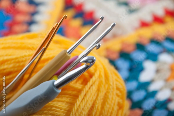 Obraz Various crochet hooks close up