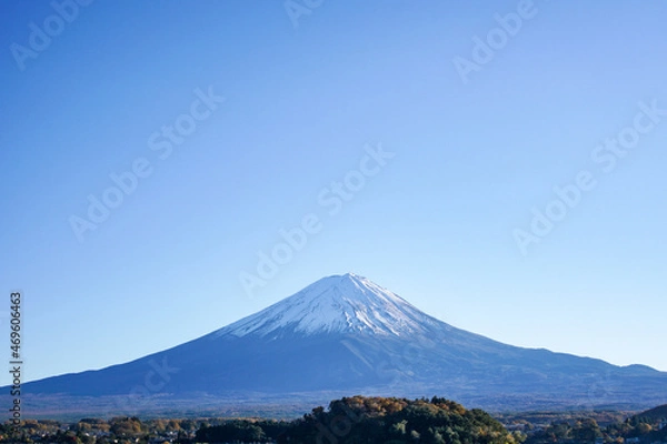 Fototapeta 夕方の山梨県河口湖と富士山