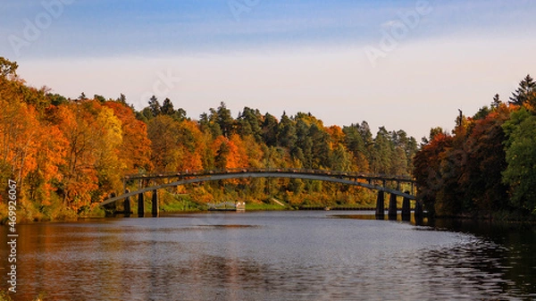 Obraz Bridge in autumn
