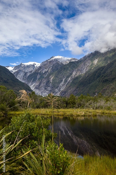 Fototapeta Distant view of the Franz Joseph Glacier in New Zealand