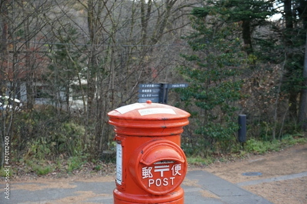 Obraz ⒒月、秋の軽井沢、紅葉の葉も散り町は冬の準備、