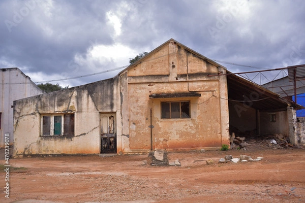 Obraz Abounded house  